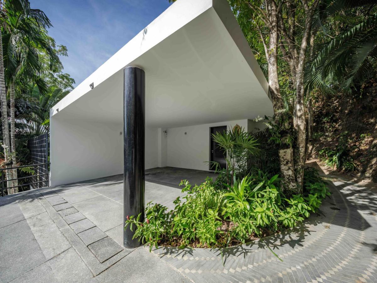 Villa Yang, Private Oceanfront Villa, Kamala Beach Exterior photo